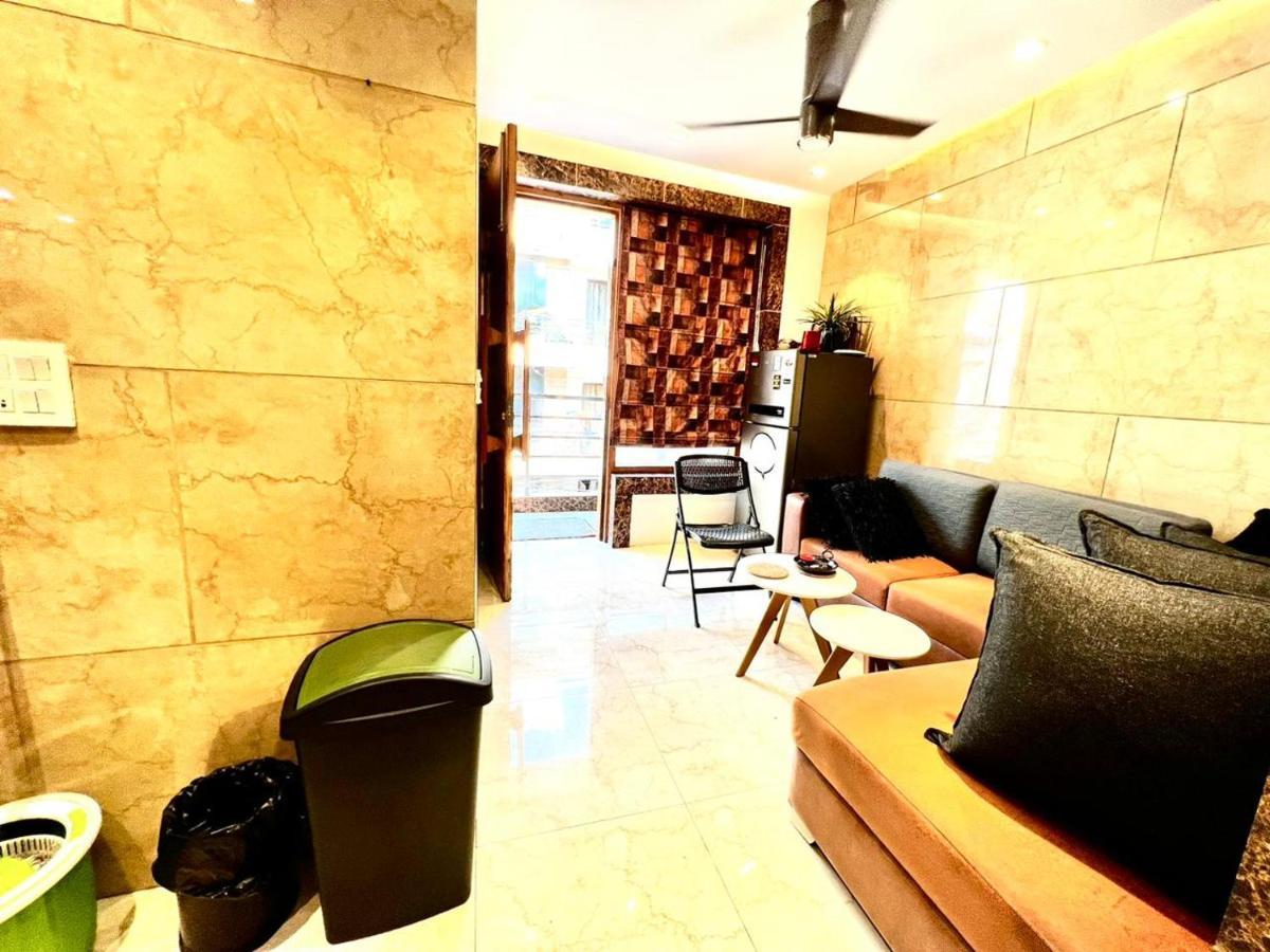 Divine Studios Rajouri Garden New Delhi Exterior photo